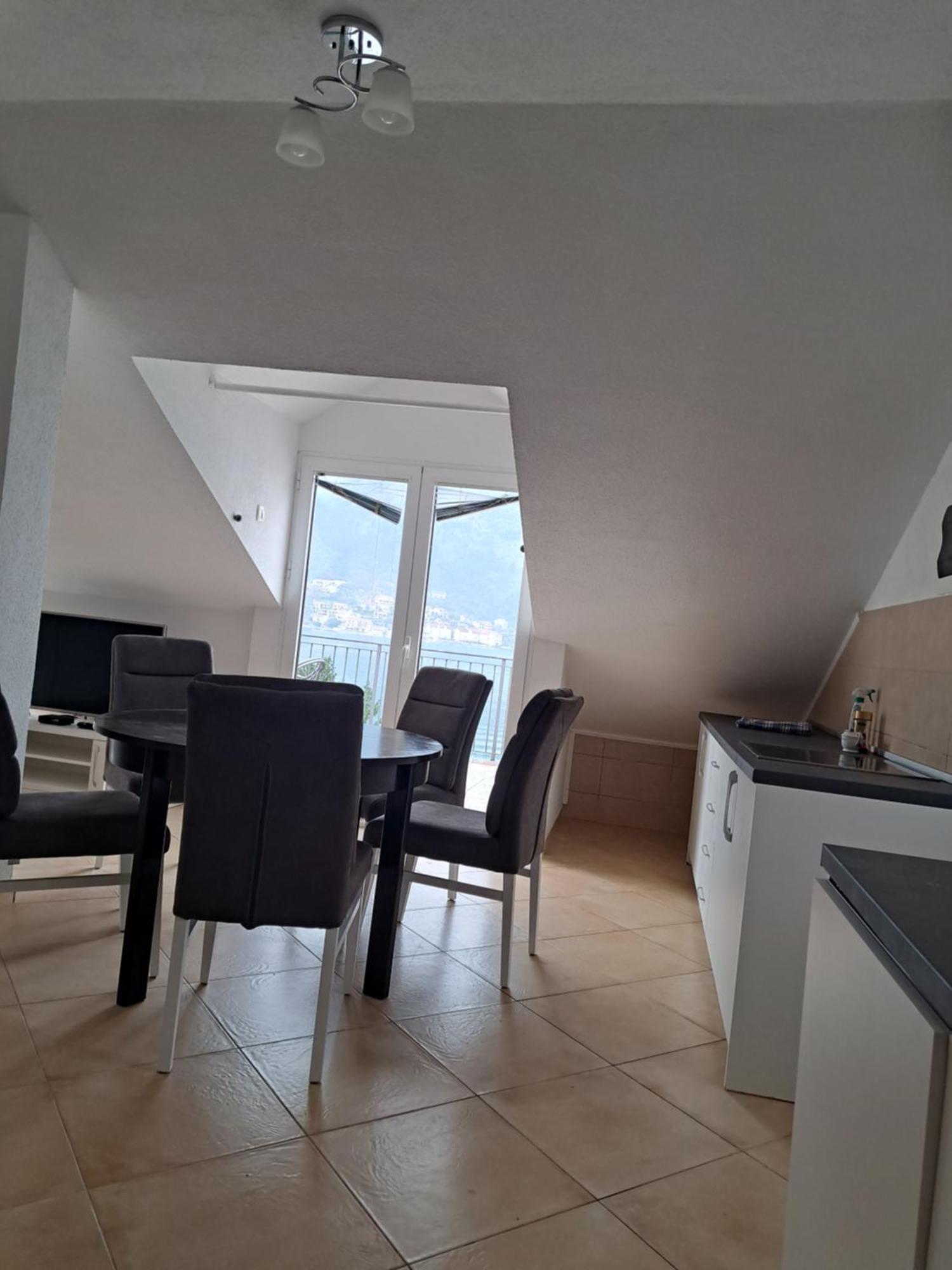 Apartments Pejanovic Котор Екстериор снимка