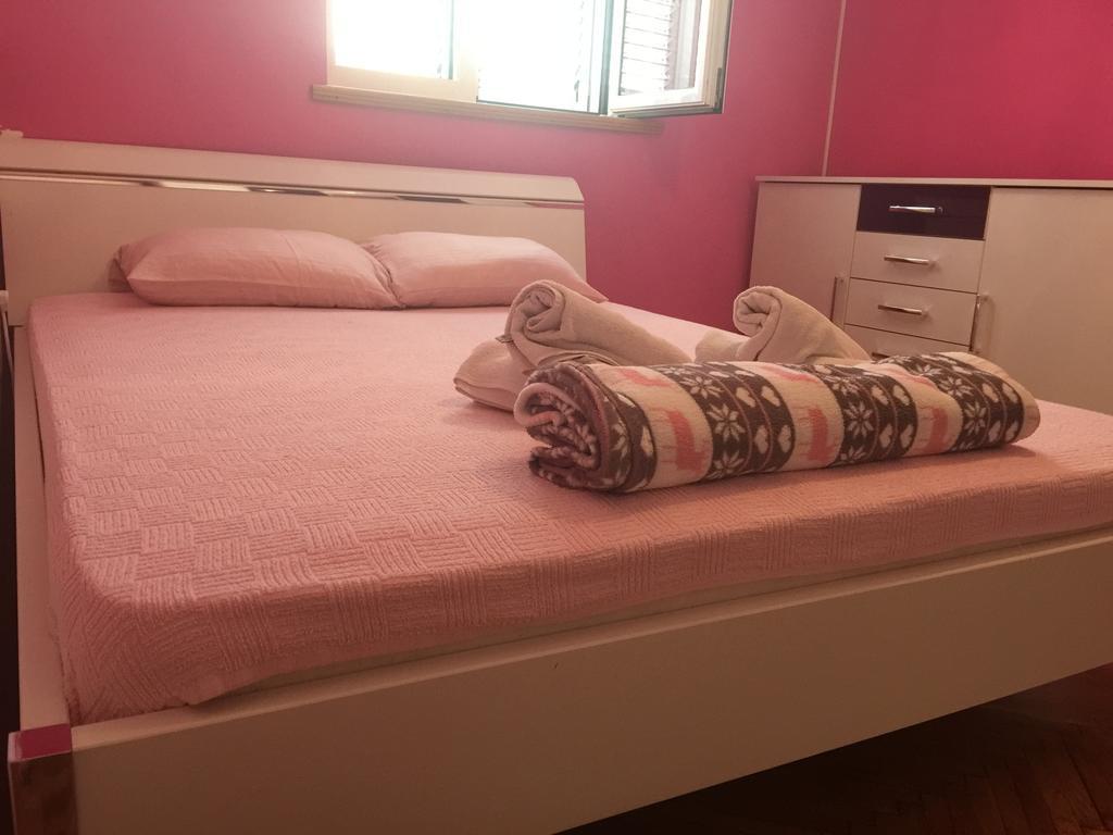 Apartments Pejanovic Котор Екстериор снимка